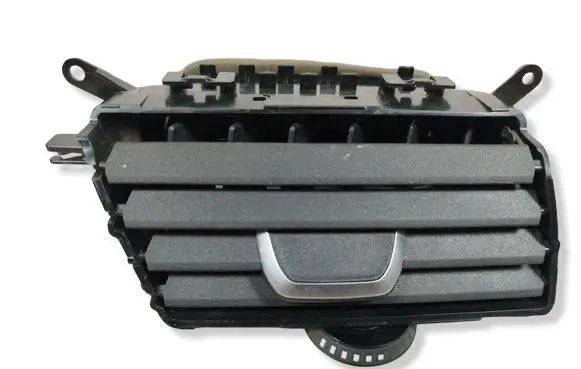 BMW 5 G30 G31 Dash center air vent grill 09883004