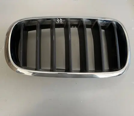 BMW X5 F15 Front bumper upper radiator grill 7316076 7316058 7316054