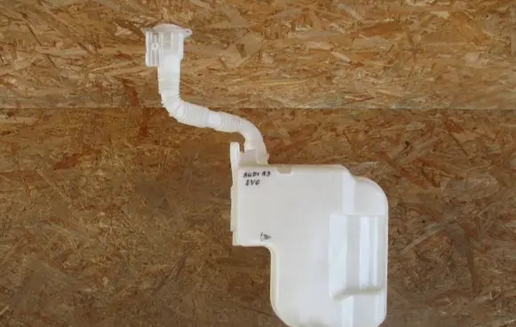 Audi A3 8Y Windshield washer fluid reservoir/tank 8Y0955449