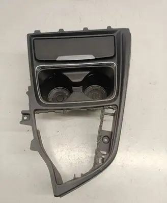 BMW 3 F30 F35 F31 Cup holder front 82197007