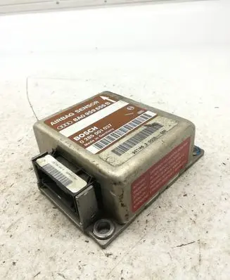 BMW 5 E60 E61 Airbag control unit/module 8A0959655B 0285001037
