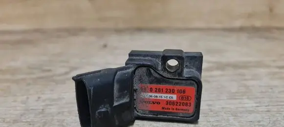 Volvo V70 Air pressure sensor 0261230106