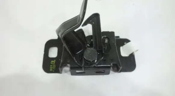 Opel Karl Engine bonnet/hood lock/catch ZAMEKMASKIOPELKARL
