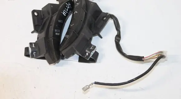 Toyota Hilux (AN10, AN20, AN30) Steering wheel buttons/switches 