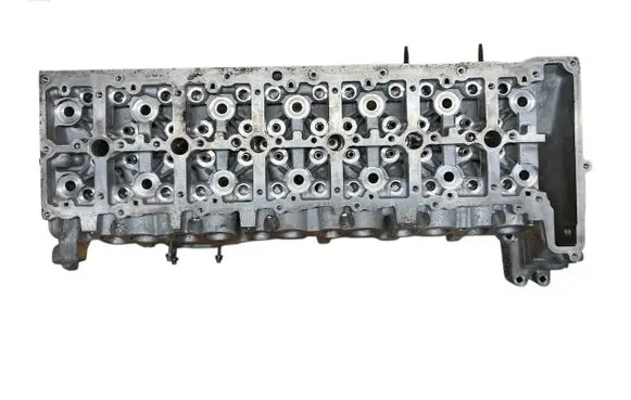 BMW 3 F30 F35 F31 Engine head 7812929 1557326 85075610300
