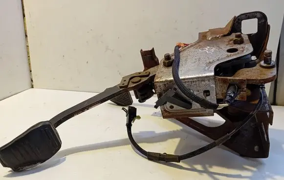 Chrysler Grand Voyager IV Pedal assembly 05310014AB 04877911AA