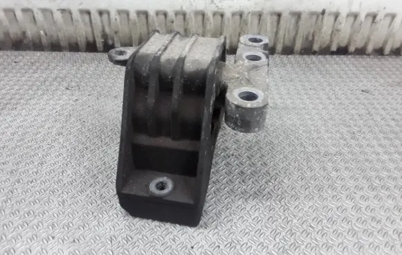 Opel Signum Engine mount bracket 210446112