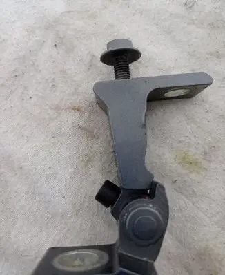 Volkswagen Atlas Front door upper hinge 8V5833404C