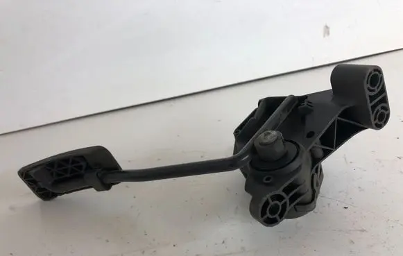 Opel Signum Accelerator throttle pedal 9186726CG