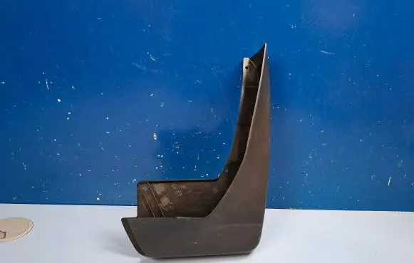 Peugeot 5008 II Rear mudguard 1615102480 150180033