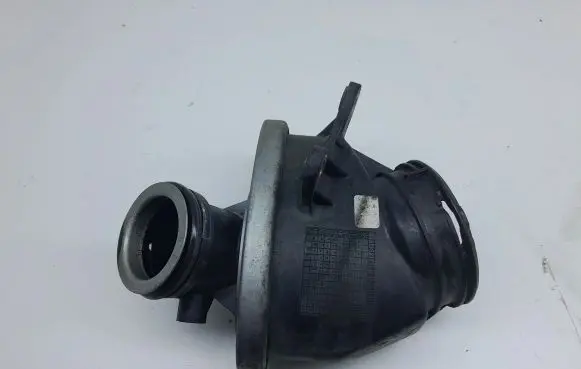 Intake resonator