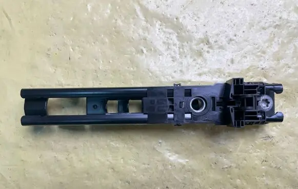 Mercedes-Benz C W204 Seat belt height adjuster A2048600788
