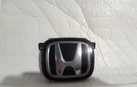 Honda Civic Engine bonnet/hood lock trim molding 71125