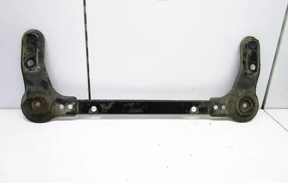 Nissan Qashqai+2 Bottom radiator support slam panel 