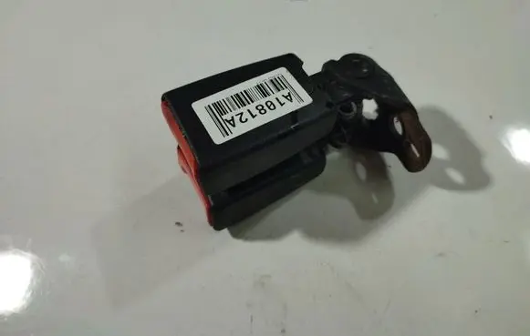 Ford Focus Middle seatbelt buckle (rear) 