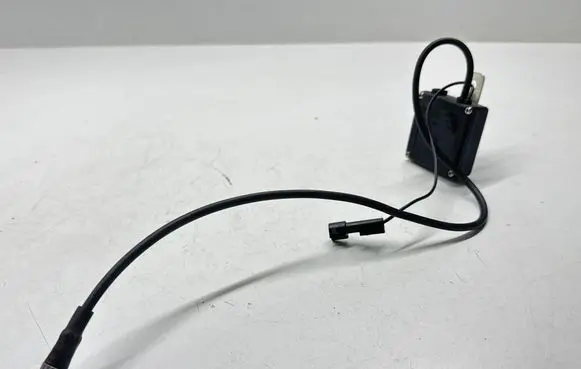 BMW 5 E34 Aerial antenna amplifier 8355132 1378465