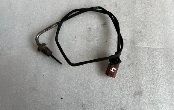 Volkswagen Tiguan Exhaust gas temperature sensor 03L906088CL