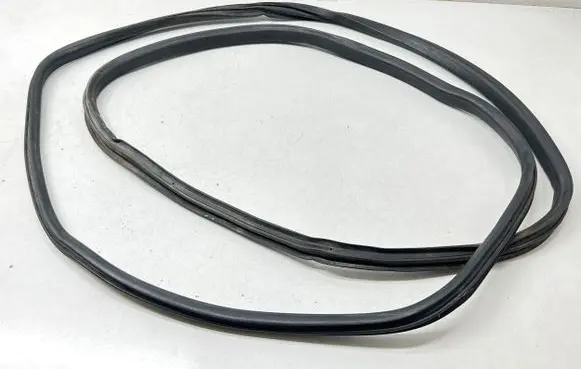 Volkswagen Transporter - Caravelle T5 Sliding door rubber seal 7E0843791B