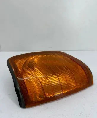 Mercedes-Benz E W124 Front indicator light 42704R6