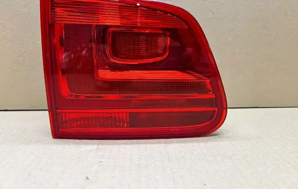 Volkswagen Tiguan Rear/tail lights 5N0945093J