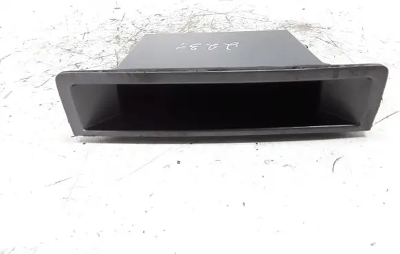 Glove box