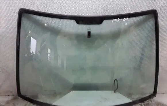Peugeot 806 Front windscreen/windshield window 