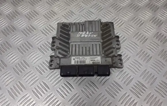 Renault Megane II Engine control unit/module 8200565863