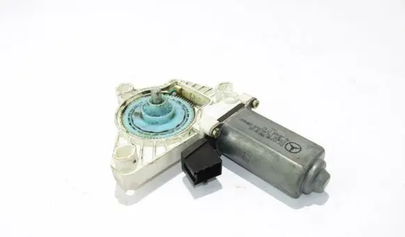 Mercedes-Benz A W169 Front door window regulator motor A1698201742