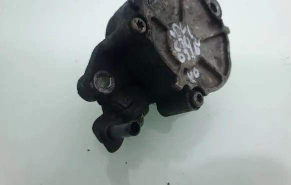 Volvo C30 Vacuum pump