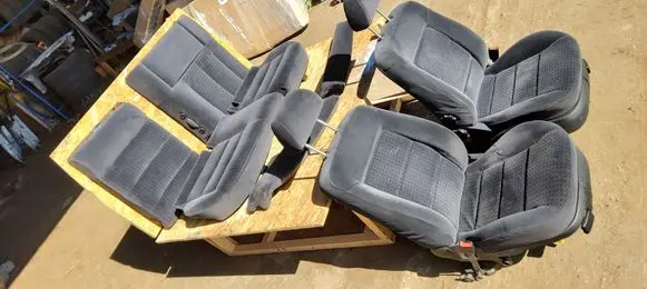 Volkswagen PASSAT B5 Seat set 3B0868249 3B0868250