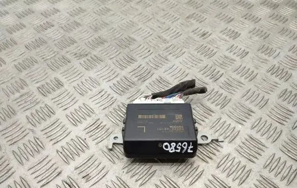 Toyota RAV 4 (XA50) Door control unit/module 8922242101