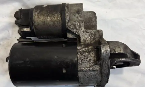 Opel Corsa D Starter motor 55566800