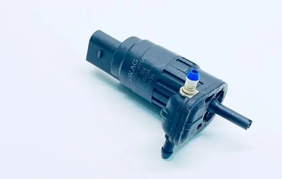 Audi A4 S4 B7 8E 8H Windscreen/windshield washer pump 1T0955651A