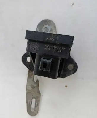 Ford Mustang V Fuel level meter relay AU5A-9D370-AG
