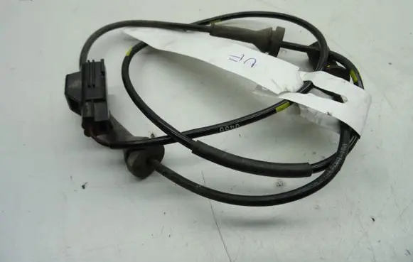 Volvo XC70 ABS brake wheel speed sensor 9496961