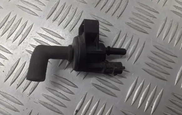 Opel Corsa D Fuel tank valve 