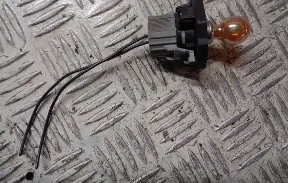 Opel Corsa E Headlight/headlamp bulb 
