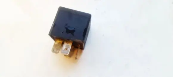Audi A6 S6 C6 4F Other relay 8K0951253