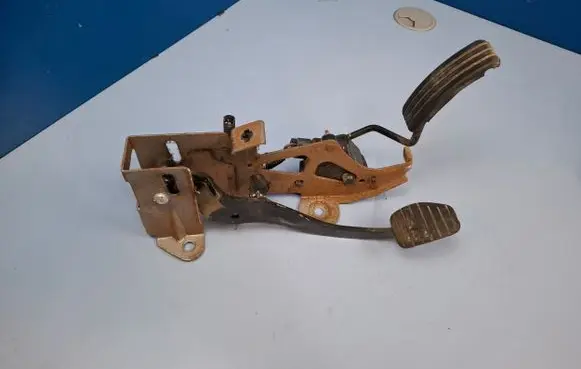 Renault Kangoo II Pedal assembly 8200436864