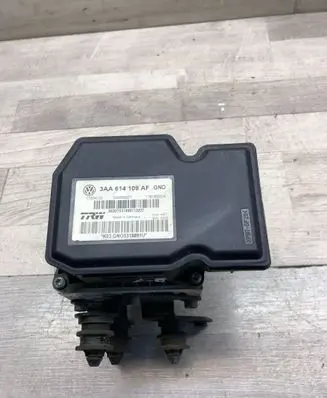 Volkswagen PASSAT B7 ABS Pump 3AA614109AF 17654055 54085620T