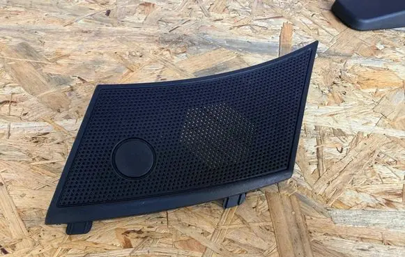 Nissan Qashqai+2 Side speaker trim/cover LH28177JD 28177JD