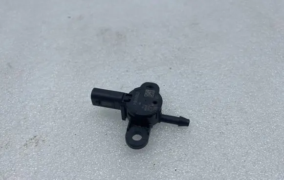 Tesla Model 3 Pedestrian airbag 173551400A