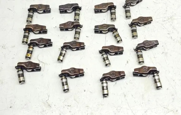 Volkswagen Golf VI Valve rocker arm 