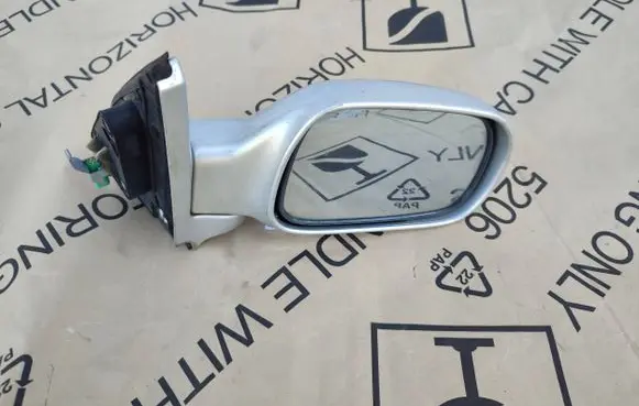Suzuki Ignis Front door electric wing mirror E13010472 E13020472
