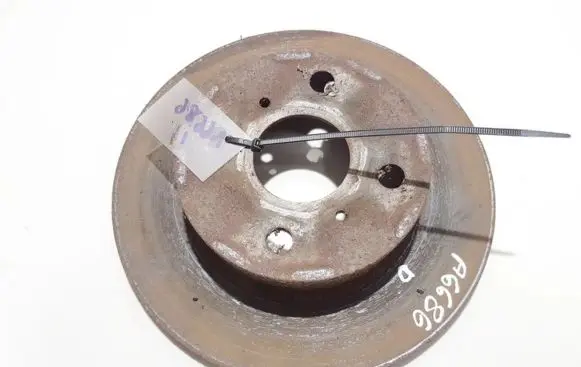 Toyota Corolla E90 Front brake disc neventiliuojamas