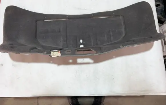 BMW 8 E31 Trunk separation 435678 221468 5789729