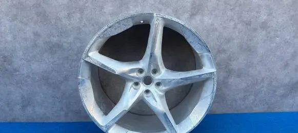 Ferrari Purosangue R23 light alloy rim 000895996