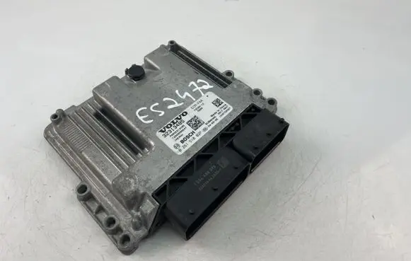 Volvo XC40 Engine control unit/module ECU 32313485 0261S1002P