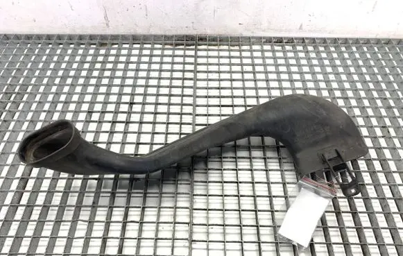 Opel Zafira C Air intake hose/pipe 13307080