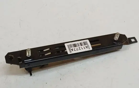Opel Meriva A Seat belt adjustment rail 2020496